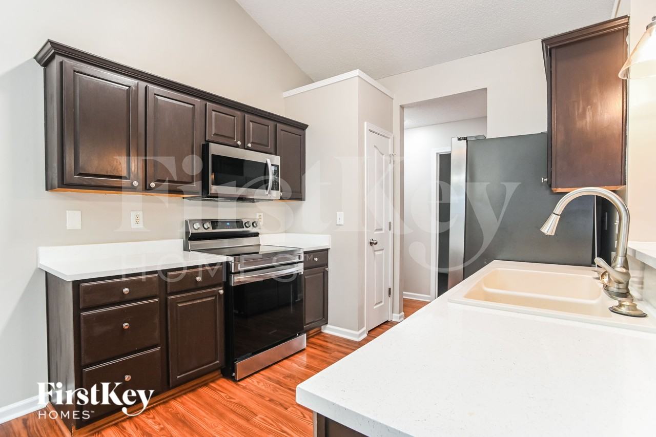16234 Greybriar Forest Ln - Photo 6 of 16