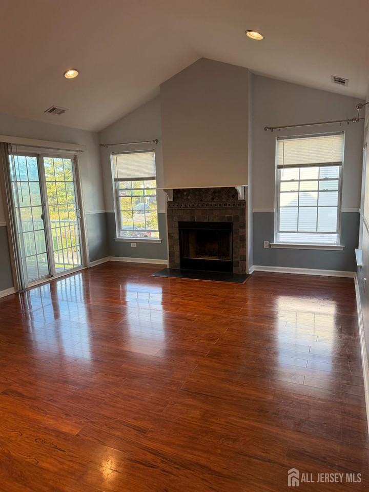 123 Chariot Ct - Photo 4 of 18