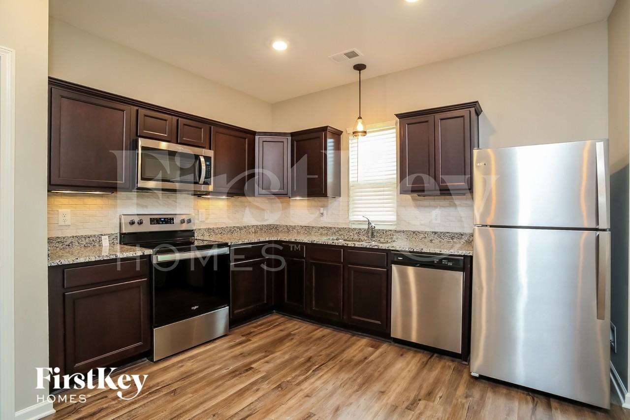 128 Genoa Dr Nw - Photo 5 of 15