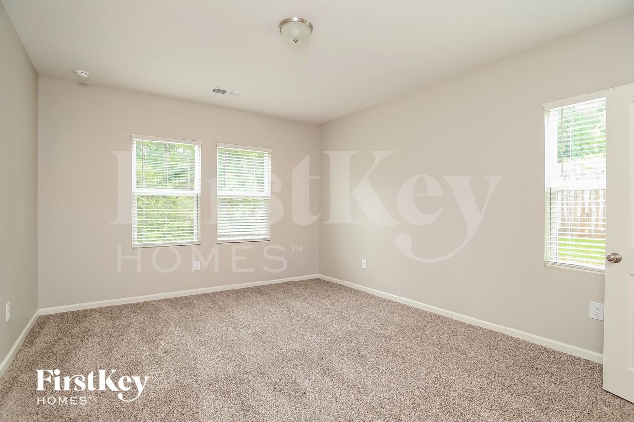 128 Genoa Dr Nw - Photo 6 of 15