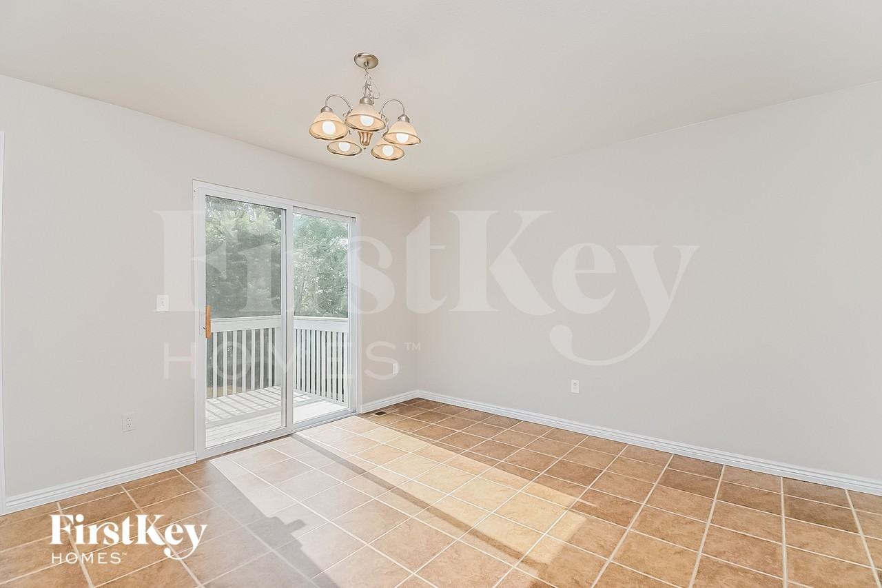 261 Audubon Dr - Photo 4 of 15
