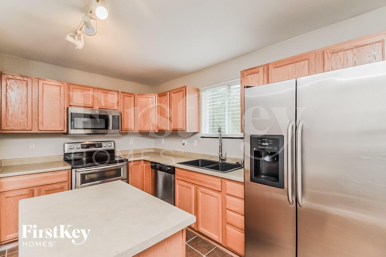 261 Audubon Dr - Photo 5 of 15
