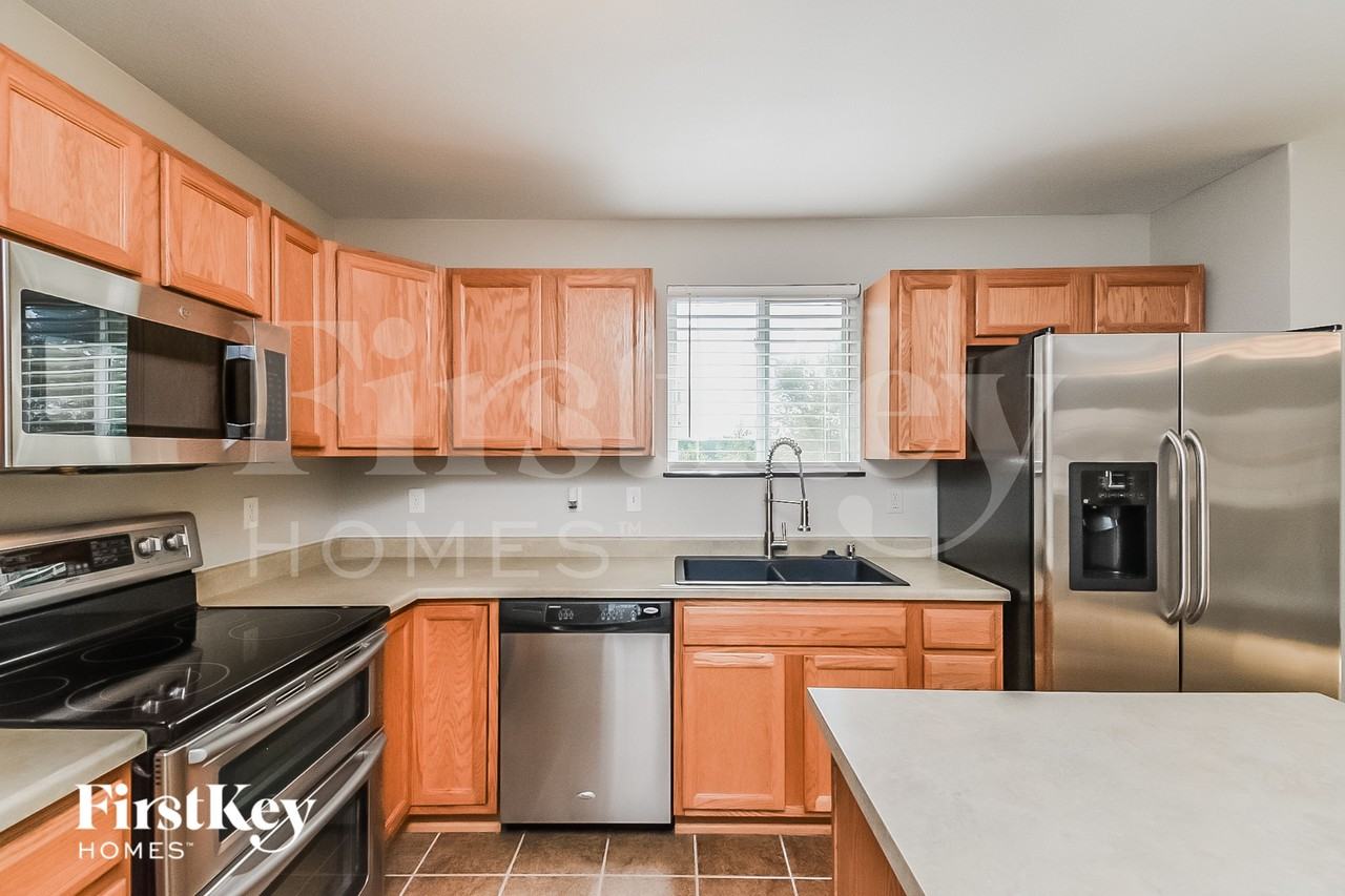261 Audubon Dr - Photo 6 of 15