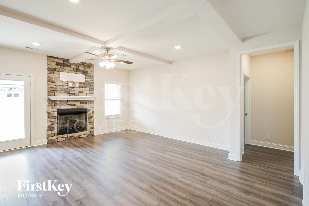 664 Alvin Rd - Photo 2 of 15