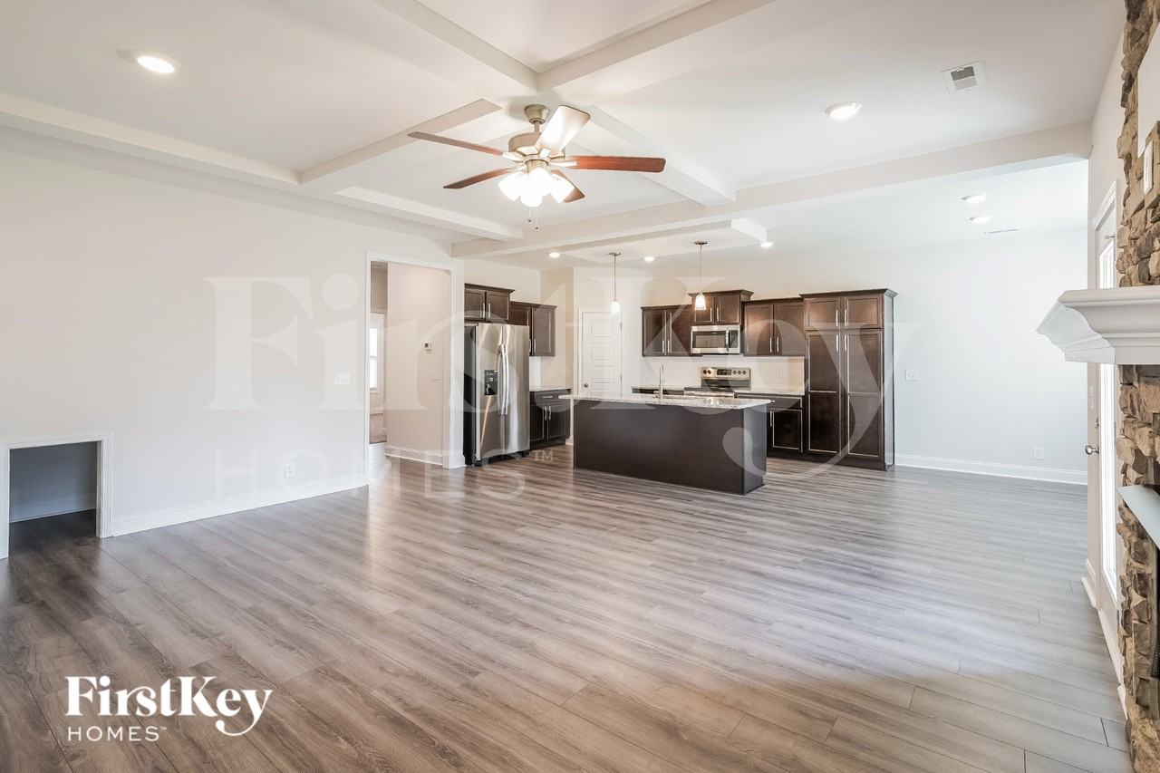 664 Alvin Rd - Photo 3 of 15