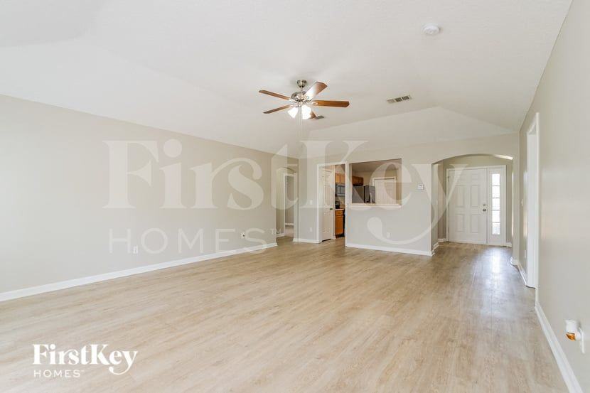 833 Oak Arbor Cir - Photo 4 of 15