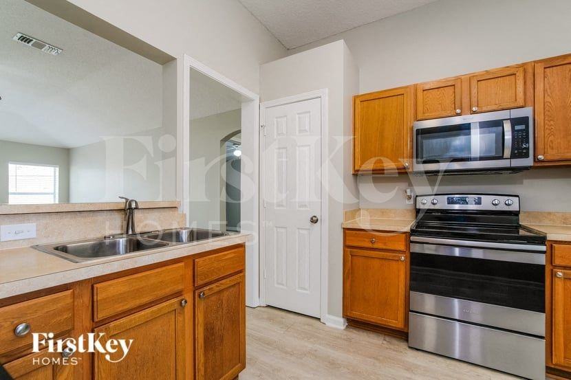 833 Oak Arbor Cir - Photo 6 of 15