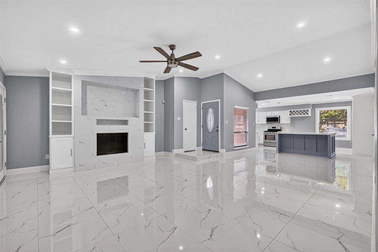 6323 Dawnridge Dr - Photo 7 of 50