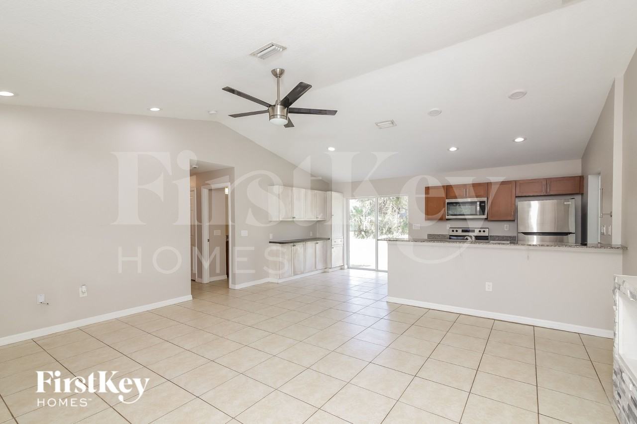 5473 Wagon Wheel Dr - Photo 3 of 15