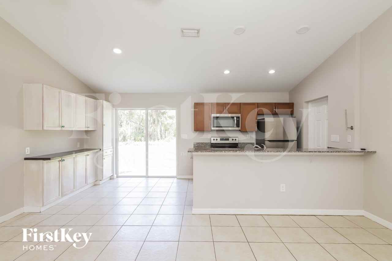 5473 Wagon Wheel Dr - Photo 4 of 15