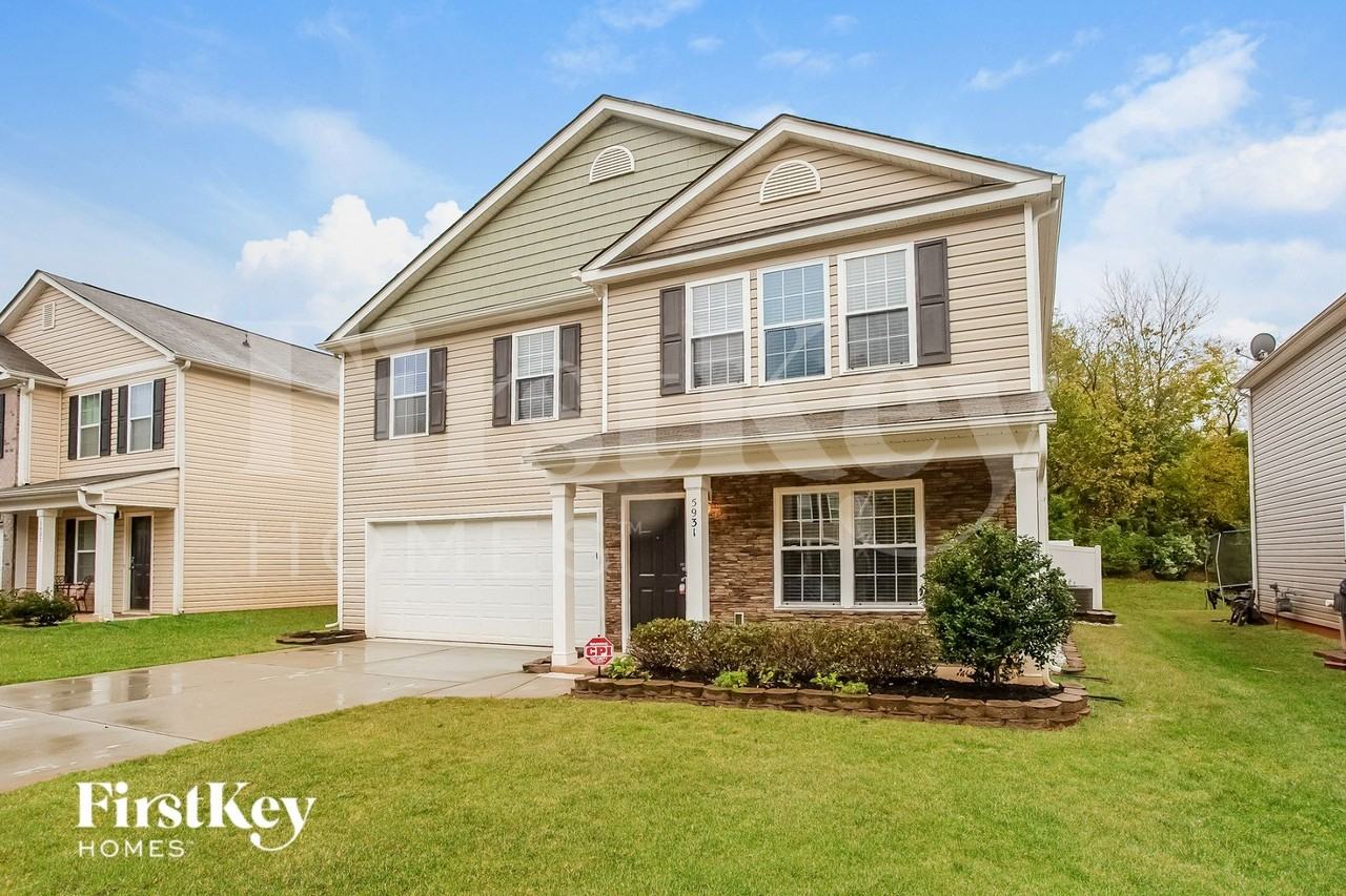 5931 Sanders Farm Ln - Photo 2 of 15