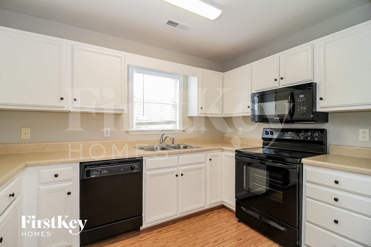 6204 Evans Mill Rd - Photo 5 of 14