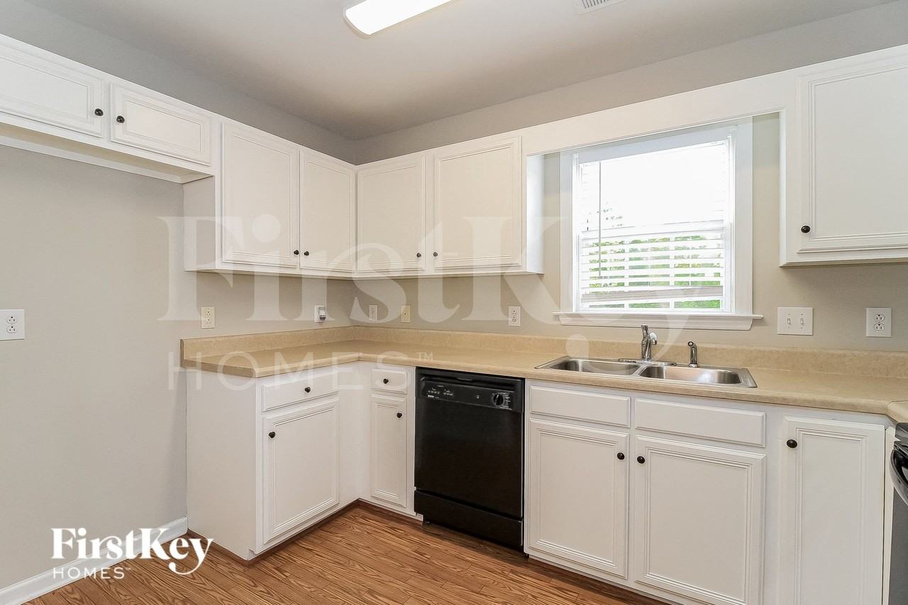 6204 Evans Mill Rd - Photo 6 of 14