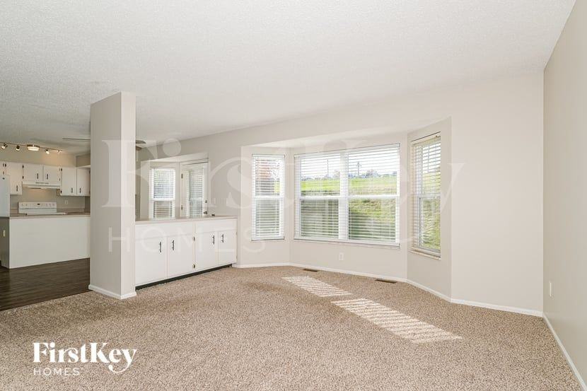 609 River Moss Dr - Photo 5 of 19