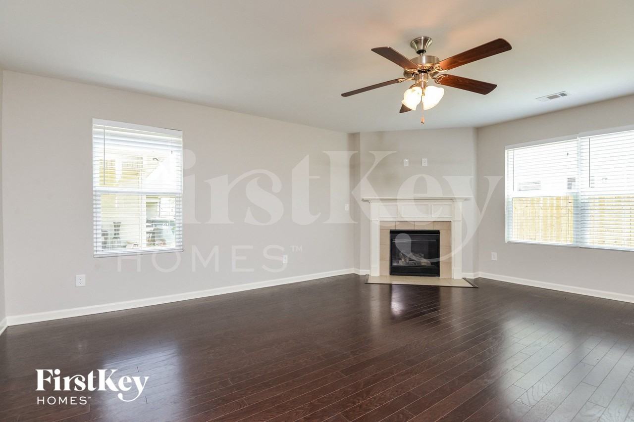 5884 Cheshire Cove Trl - Photo 3 of 15