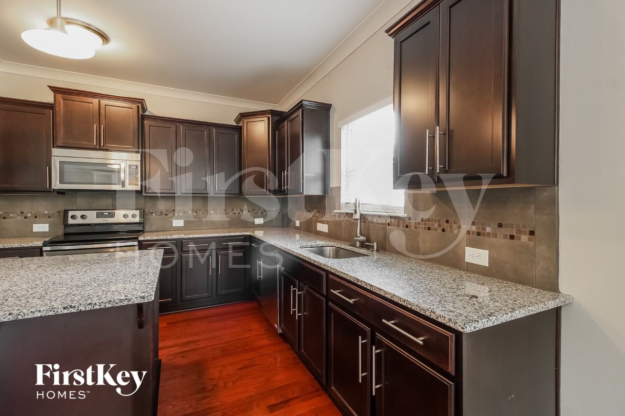 5232 Smoky Ridge Ln - Photo 5 of 15