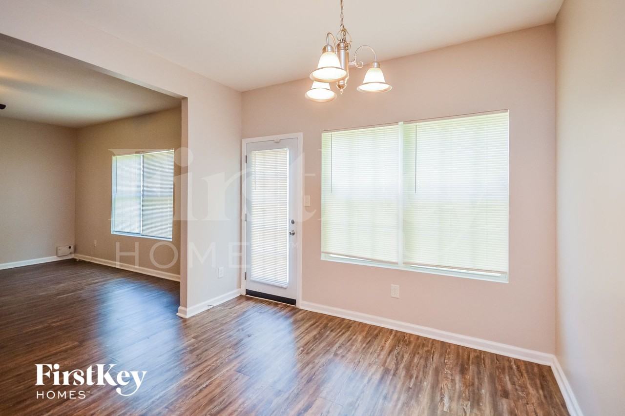 5068 Pioneer Pkwy - Photo 4 of 15