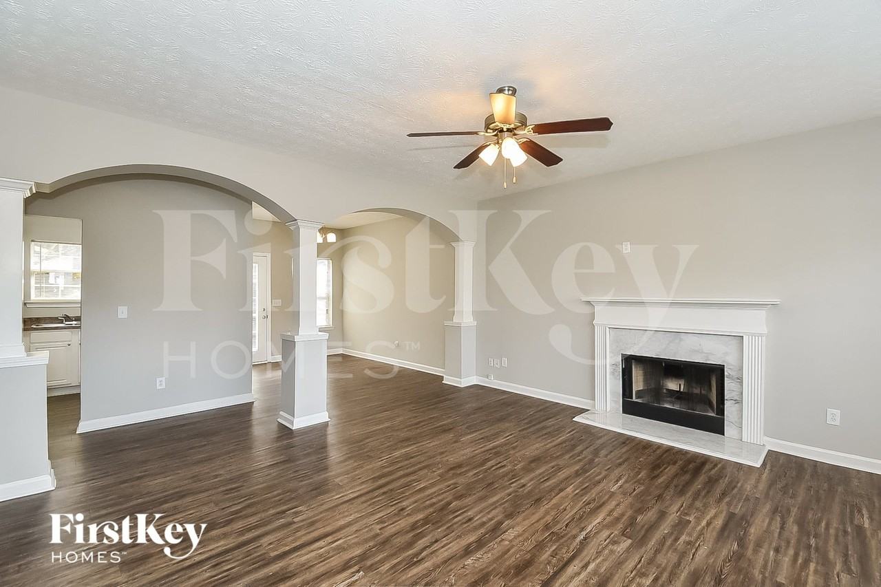 4524 Swan Trace - Photo 3 of 15
