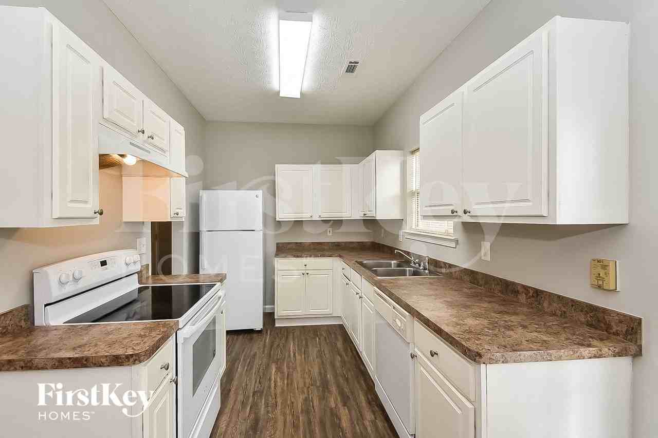 4524 Swan Trace - Photo 6 of 15