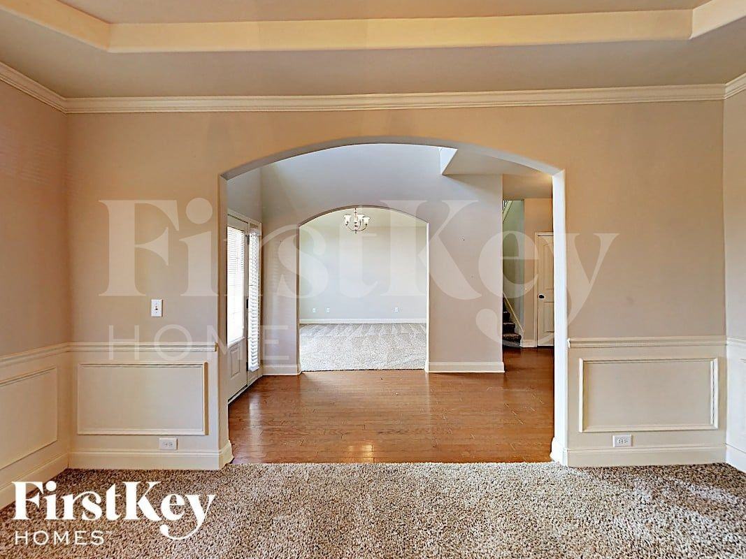 3742 Lake Enclave Way - Photo 5 of 17