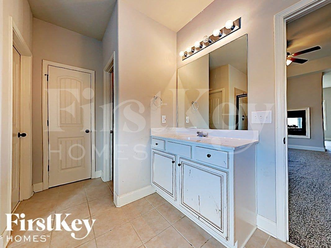 3742 Lake Enclave Way - Photo 7 of 17