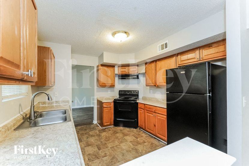 2323 Sandhill Pl Sw - Photo 5 of 15