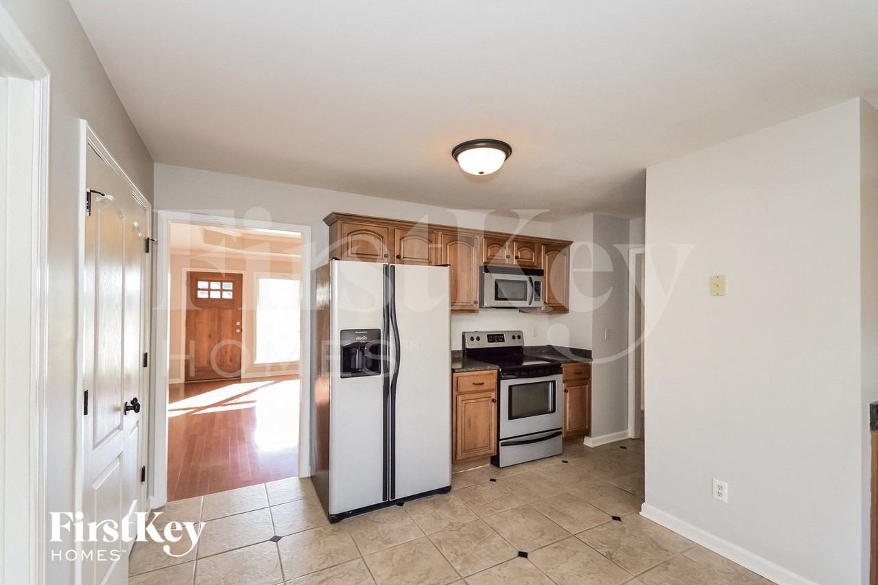 10777 Plantation Dr - Photo 6 of 15