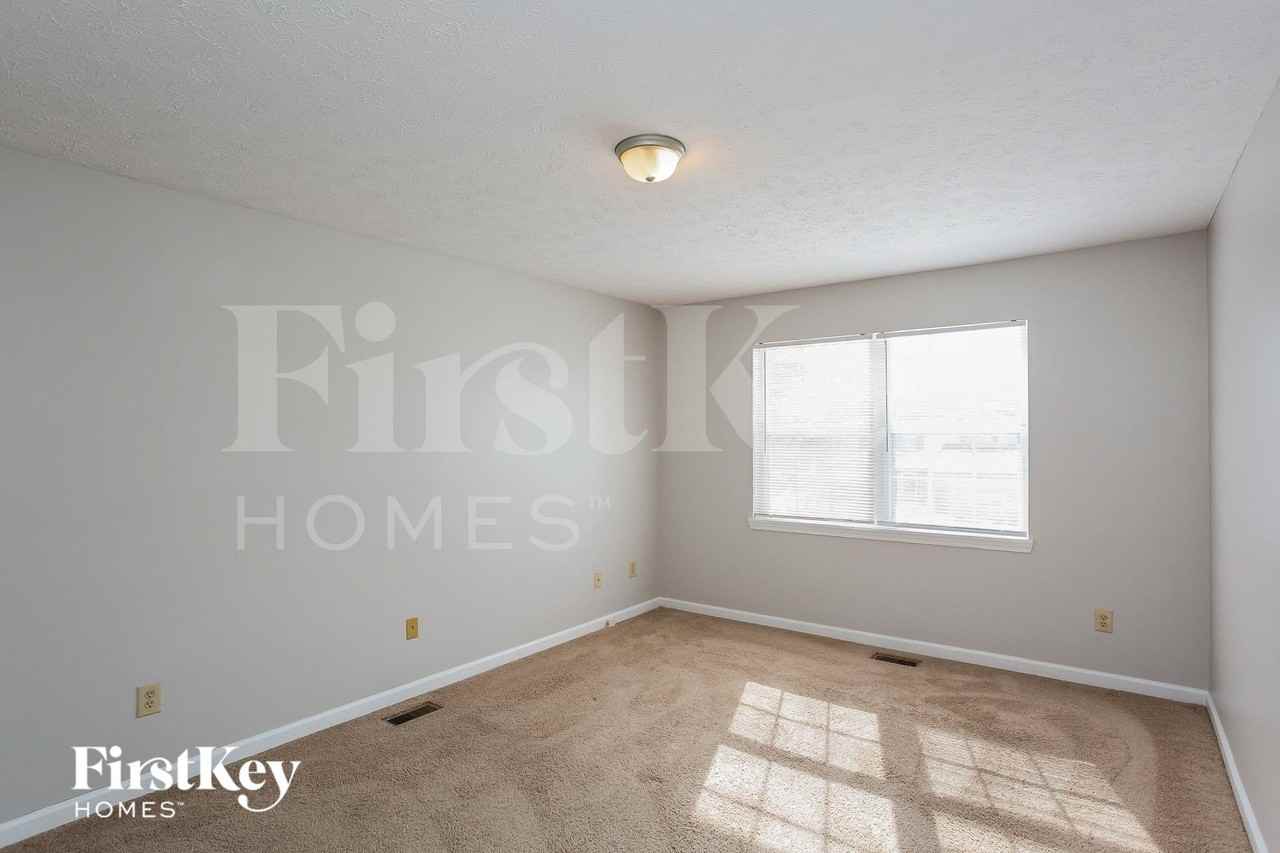 10236 Park Ridge Dr - Photo 6 of 15