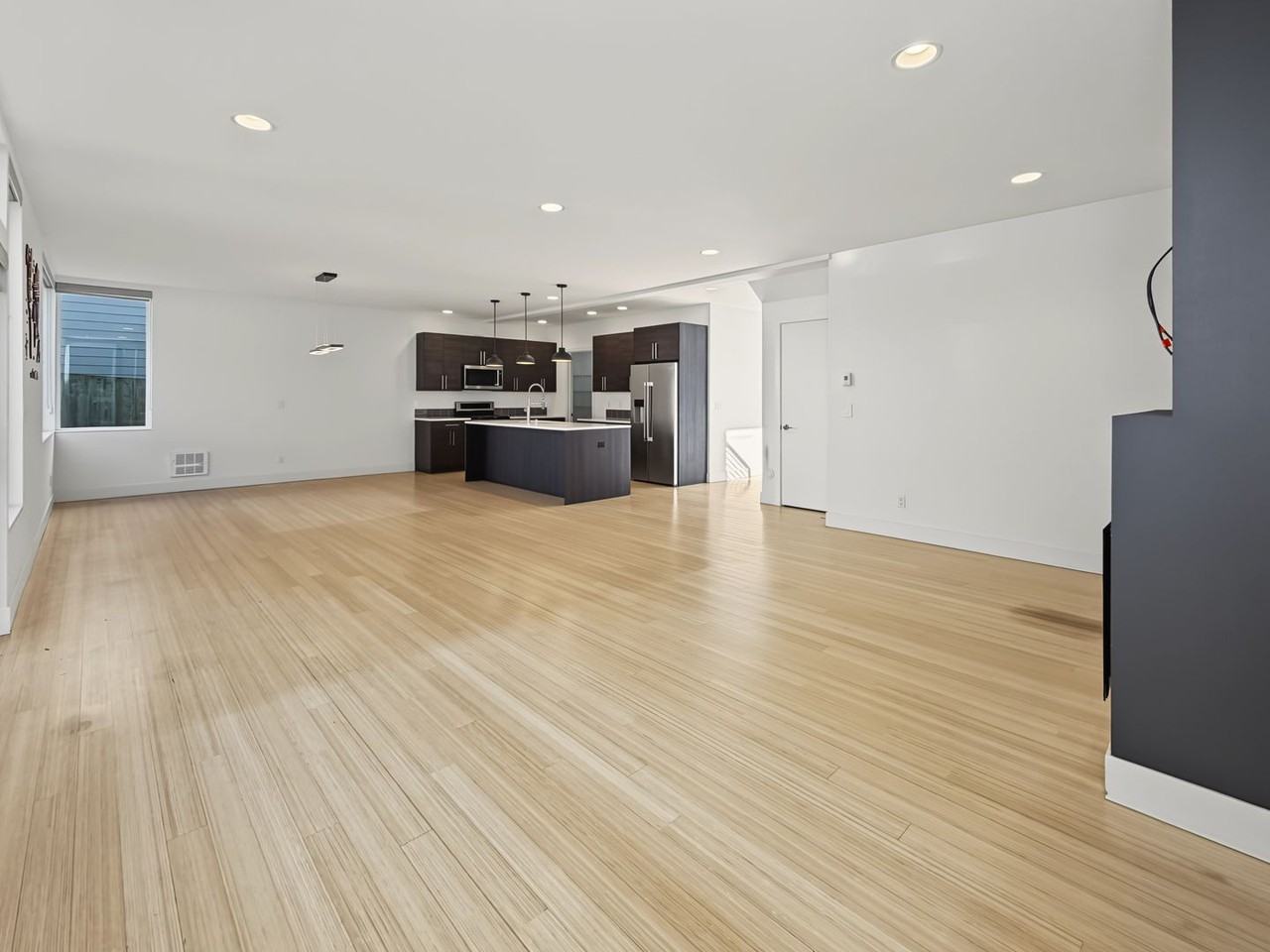 1240 Ne 117th St - Photo 3 of 27