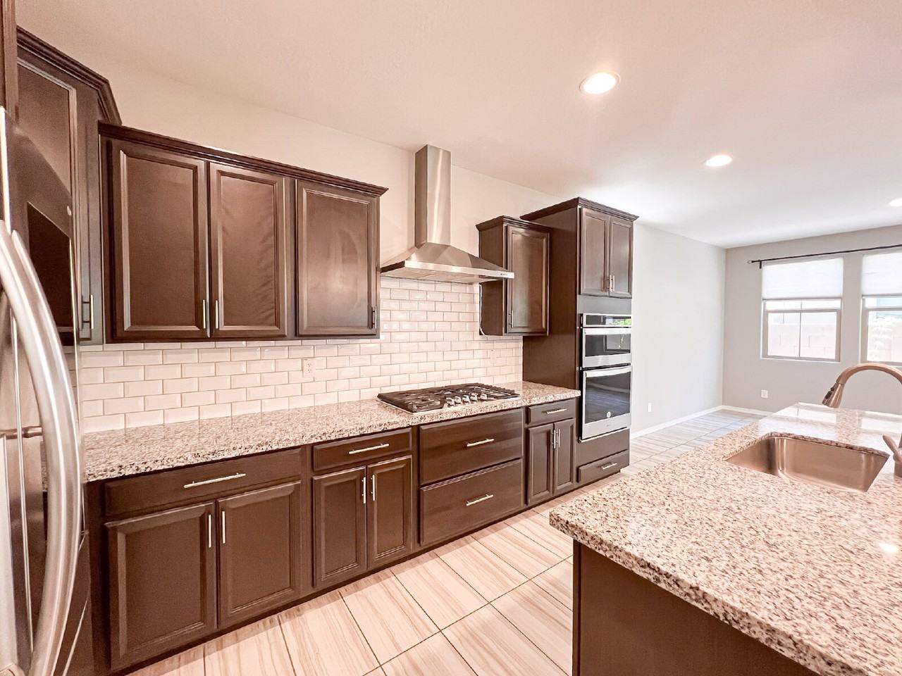 1102 S Cheri Lynn Dr - Photo 2 of 22