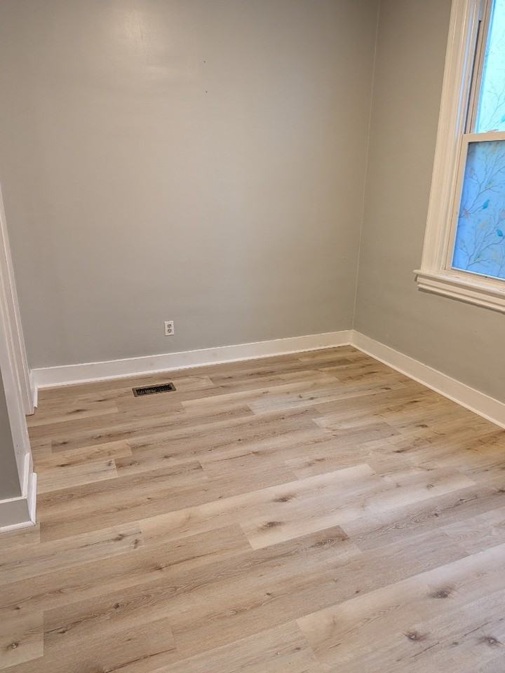 741 Florence Ave - Photo 5 of 7