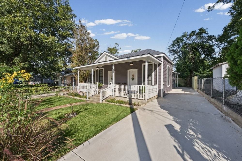 1008 N Mesquite St - Photo 2 of 33