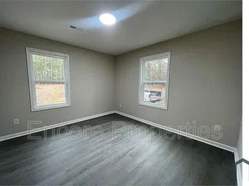1617 N Main St - Photo 6 of 15
