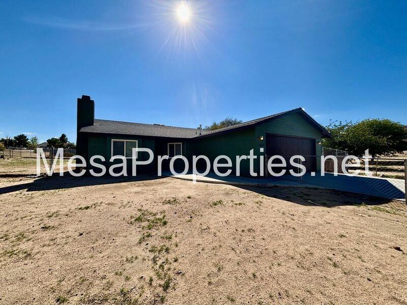 16609 Winona St - Photo 7 of 33