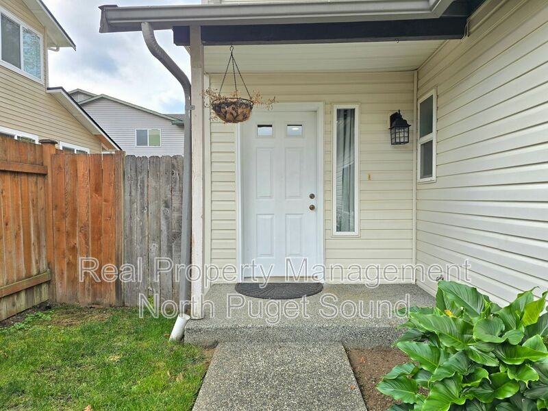 13008 58th Ave Ne - Photo 3 of 23