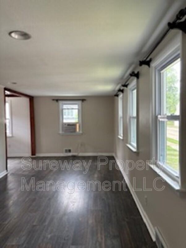 429 3rd St - Photo 2 of 13