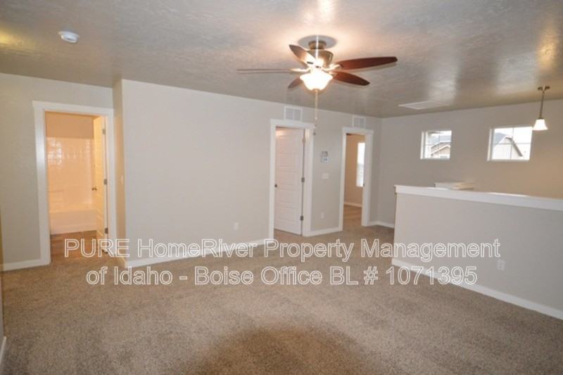 629 N Manship Ave - Photo 7 of 15