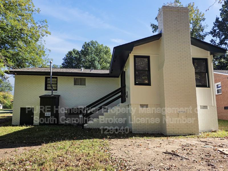910 Jefferson Ave - Photo 2 of 28