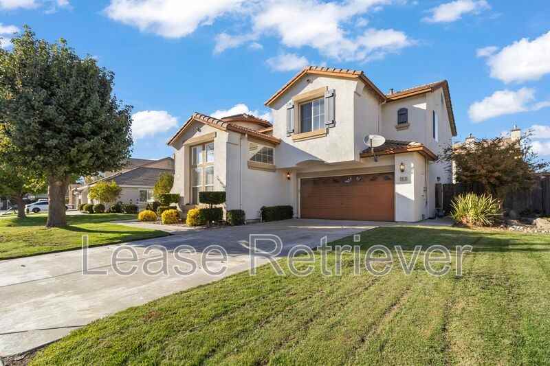 2033 Frauenfeld St - Photo 6 of 37