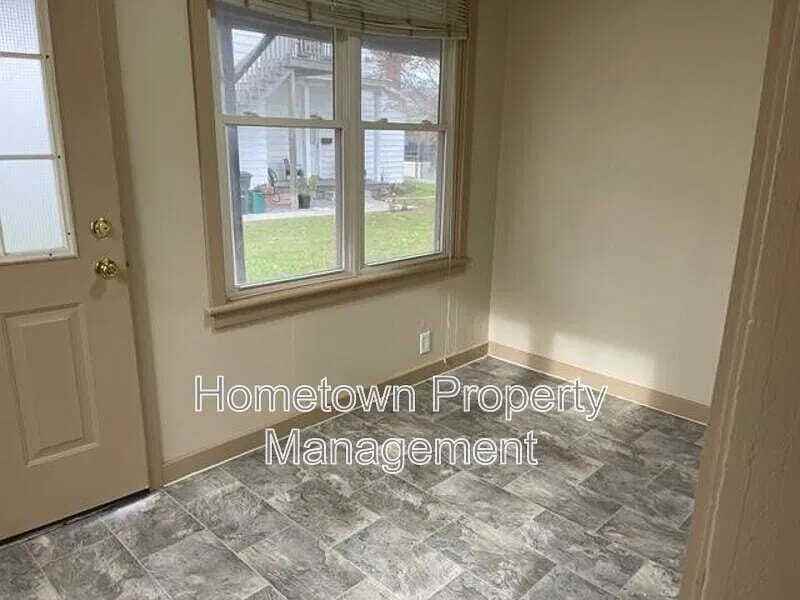 9 E Donegal St #9B - Photo 7 of 12
