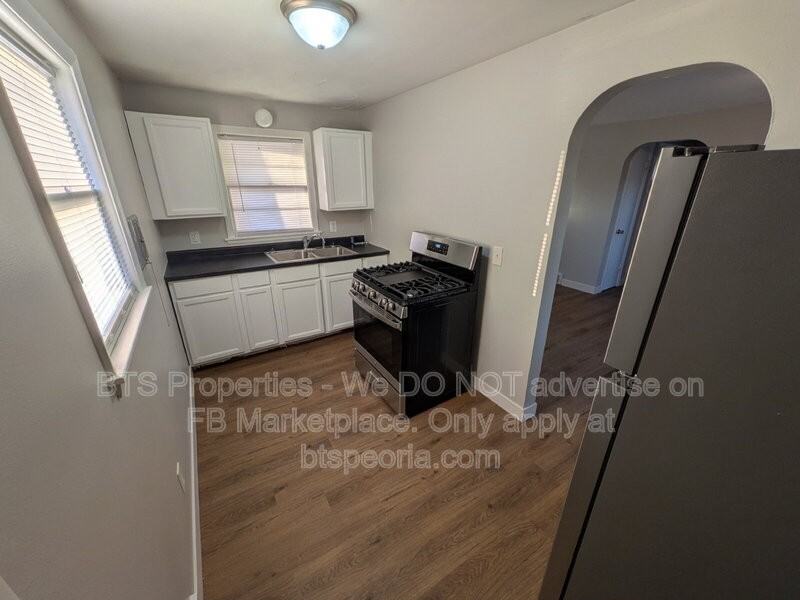 1221 E Moneta Ave - Photo 4 of 15