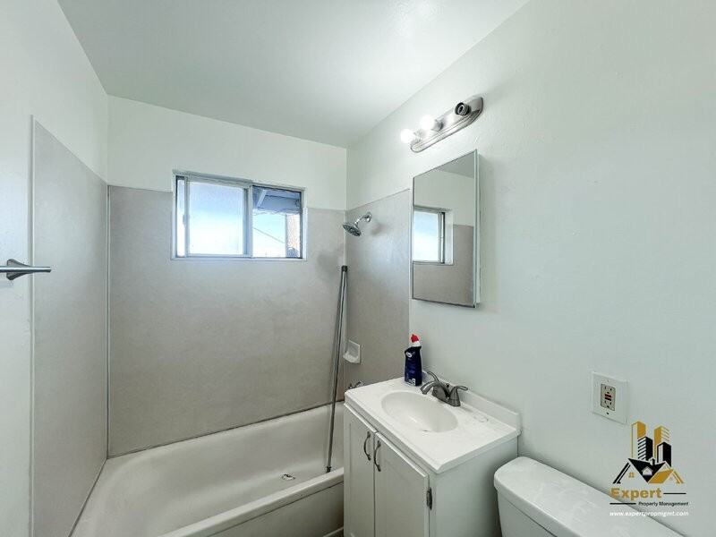 3720 Astoria St #3 - Photo 6 of 6