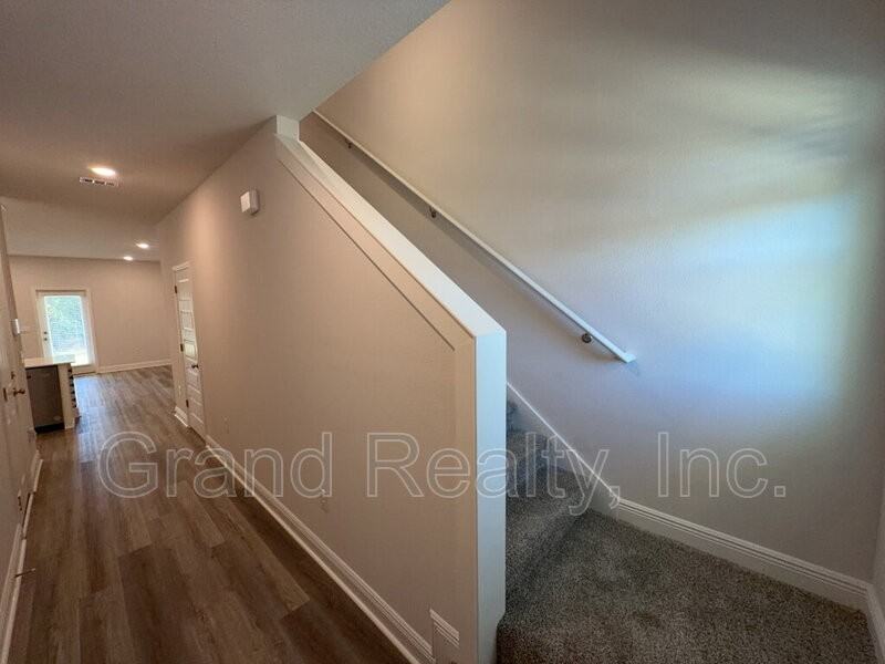 3821 Pendragon Cir - Photo 2 of 24