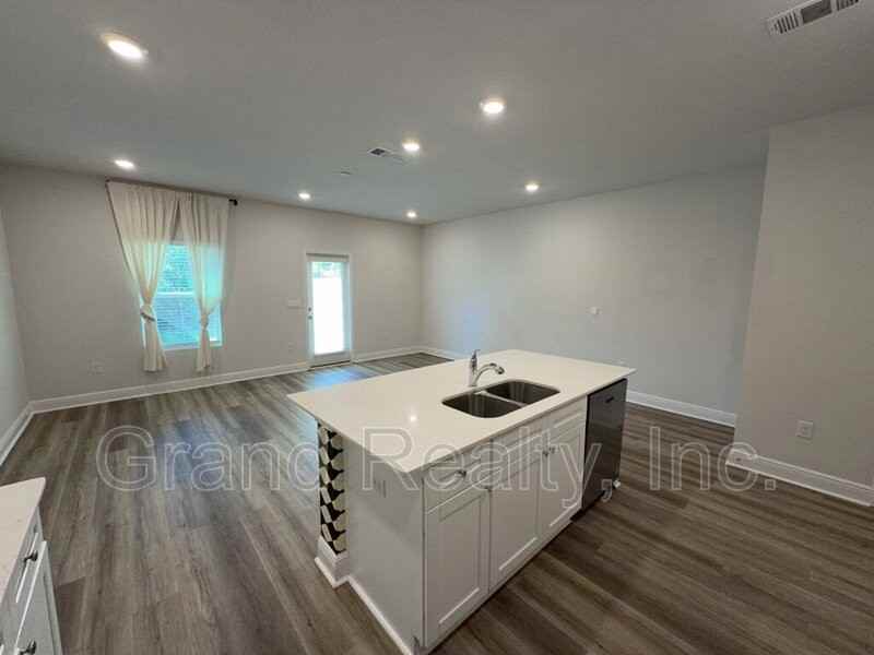 3821 Pendragon Cir - Photo 6 of 24