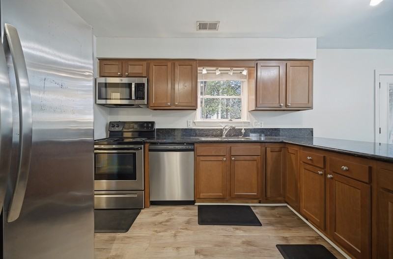 2916 Dante Pl - Photo 5 of 36