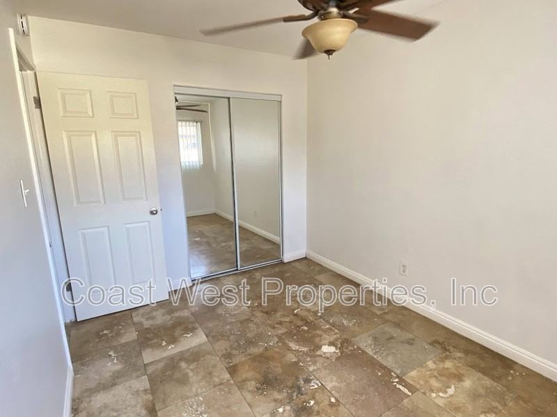 4861 1/2 Narragansett Ave - Photo 7 of 12