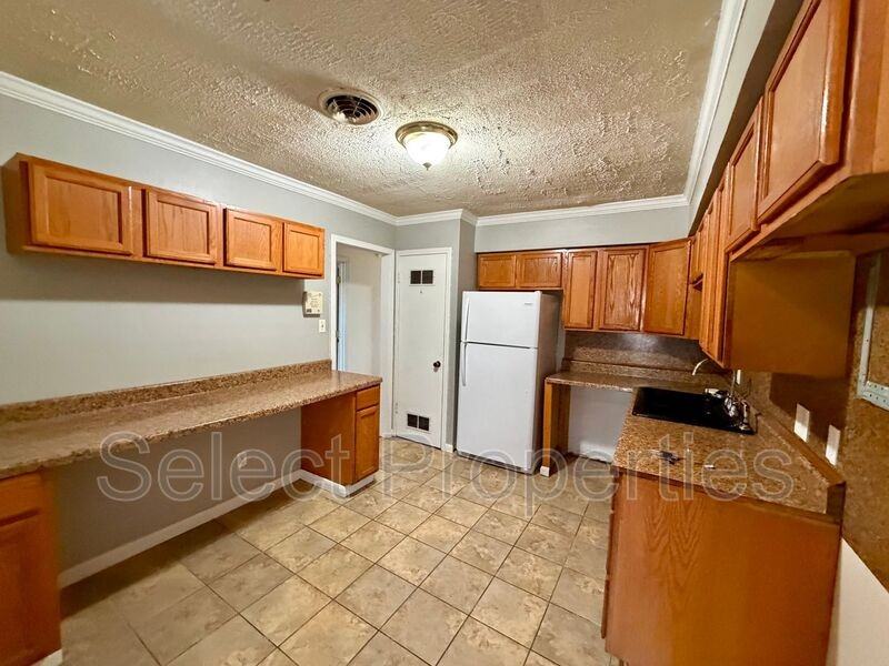 3414 Timms St - Photo 3 of 13