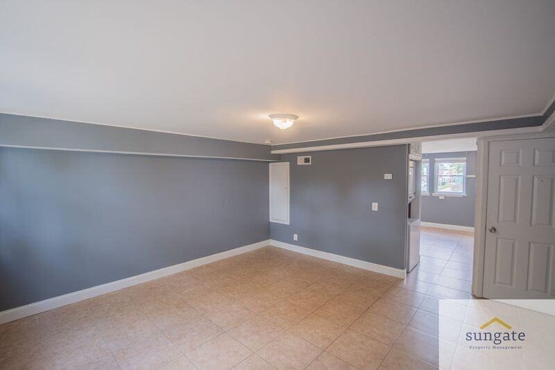 3177 Bero Rd - Photo 7 of 34
