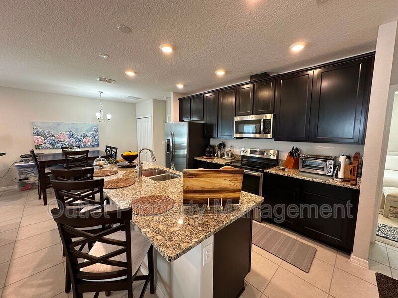 1301 Water Willow Dr - Photo 4 of 20