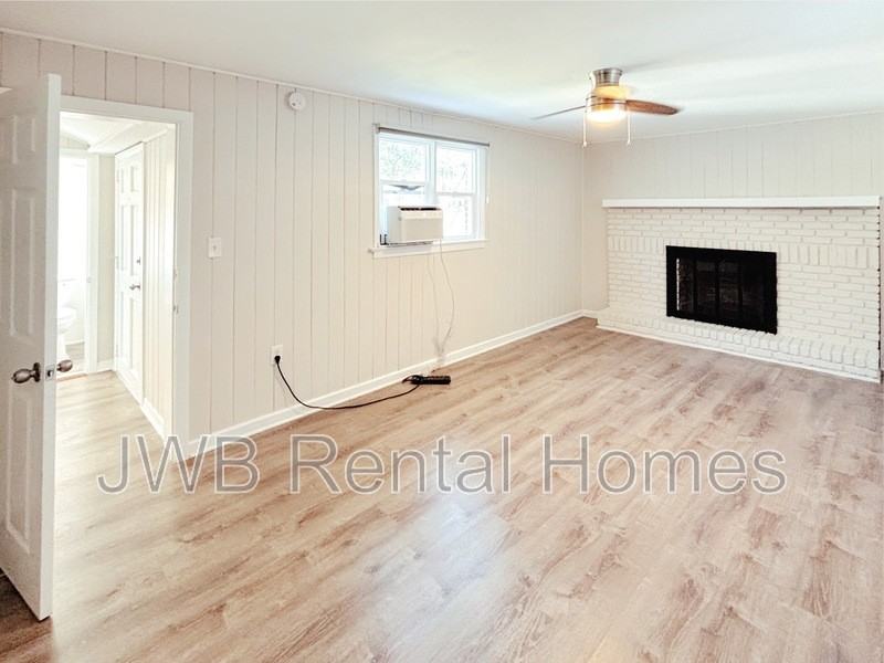 3015 Southside Blvd - Photo 4 of 26